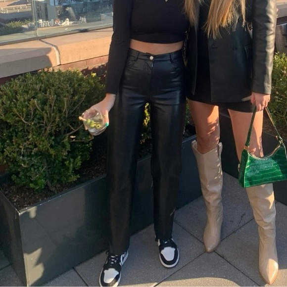 Aritzia black leather Wilfred pants - Picture 3 of 6